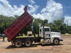 1998 FREIGHTLINER DUMP TRUCK - VIN: 1FUYDZYB3WL925146