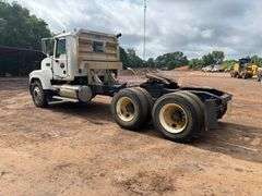 2006 MACK CNH613 TRUCK - VIN: 1M1AJ06YX6N003191