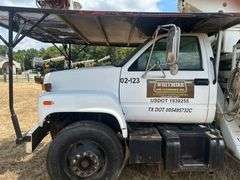 2002 GMC BUCKET TRUCK - VIN: 1GDP7H1E72J506422