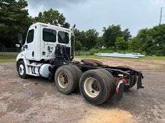 2012 FREIGHTLINER TRACTOR TRUCK - VIN: 1FUJGBDV9CSBR9006