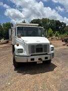 2000 FREIGHTLINER DUMP TRUCK - VIN: 1FUWJJCB7YHB85019