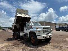 1991 FORD F-800 DUMP TRUCK - VIN: 1FDYK84A9MVA09329