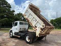 2001 FREIGHTLINER DUMP TRUCK - VIN: 1FUWJJCB01HB85501