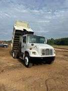 2000 FREIGHTLINER DUMP TRUCK - VIN: 1FUWJJCB0YHB84990