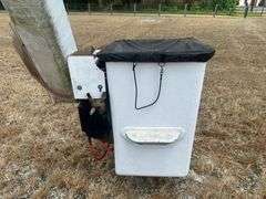 2002 GMC BUCKET TRUCK - VIN: 1GDP7H1E72J506422