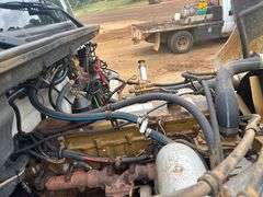 2000 FREIGHTLINER DUMP TRUCK - VIN: 1FUWJJCB7YHB85277