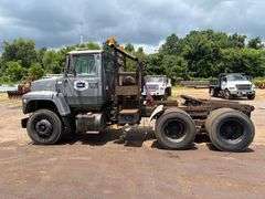 1986 FORD 9000 WINCH TRUCK - VIN: 1FDYW9DW1GVA17053
