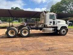 2006 MACK CNH613 TRUCK - VIN: 1M1AJ06YX6N003191