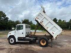 2001 FREIGHTLINER DUMP TRUCK - VIN: 1FUBBXAK61HB85584