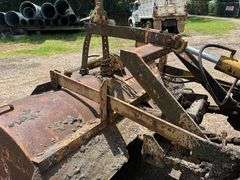 OLIVER TRACTOR - SER: 163638A