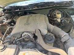 2000 FORD CROWN VICTORIA - VIN: 2FAFP71W0YX208223