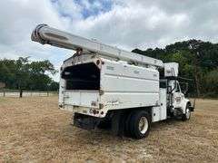 1999 INTERNATIONAL 4700 BUCKET TRUCK - VIN: 1HTSCABP0XH595401