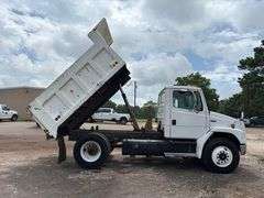 2001 FREIGHTLINER DUMP TRUCK - VIN: 1FUBBXAK61HB85584
