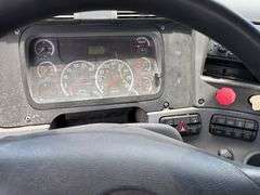 2012 FREIGHTLINER TRACTOR TRUCK - VIN: 1FUJGBDV9CSBR9006