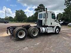 2012 FREIGHTLINER TRACTOR TRUCK - VIN: 1FUJGBDV9CSBR9006