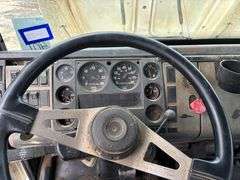 2000 FREIGHTLINER DUMP TRUCK - VIN: 1FUWJJCB3YHB85051