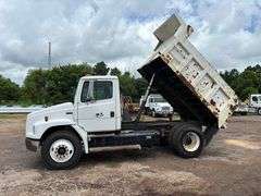 2001 FREIGHTLINER DUMP TRUCK - VIN: 1FUWJJCB01HB85501