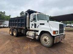 2007 MACK CNH613 DUMP TRUCK - VIN: 1M2AJ06YX7N006427