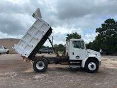 2000 FREIGHTLINER DUMP TRUCK - VIN: 1FUWJJCB3YHB85051