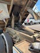 1991 FORD F-800 DUMP TRUCK - VIN: 1FDYK84A9MVA09329