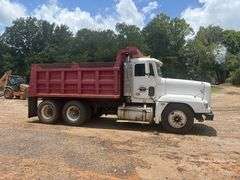 1998 FREIGHTLINER DUMP TRUCK - VIN: 1FUYDZYB3WL925146