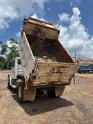 2000 FREIGHTLINER DUMP TRUCK - VIN: 1FUWJJCB7YHB85019