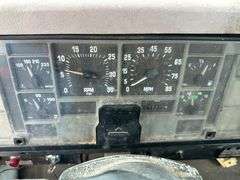 1999 INTERNATIONAL 4700 BUCKET TRUCK - VIN: 1HTSCABP0XH595401