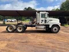 2006 MACK CNH613 TRUCK - VIN: 1M1AJ06YX6N003191
