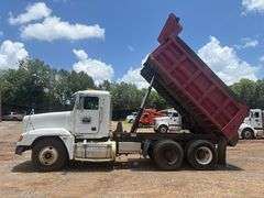 1998 FREIGHTLINER DUMP TRUCK - VIN: 1FUYDZYB3WL925146