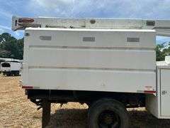 2002 GMC BUCKET TRUCK - VIN: 1GDP7H1E72J506422