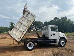 2000 FREIGHTLINER DUMP TRUCK - VIN: 1FUWJJCB0YHB84990