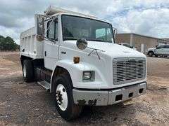2001 FREIGHTLINER DUMP TRUCK - VIN: 1FUBBXAK61HB85584
