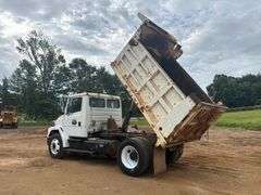 2000 FREIGHTLINER DUMP TRUCK - VIN: 1FUWJJCB7YHB85277