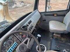 2000 FREIGHTLINER DUMP TRUCK - VIN: 1FUWJJCB7YHB85277