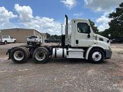 2012 FREIGHTLINER TRACTOR TRUCK - VIN: 1FUJGBDV9CSBR9006