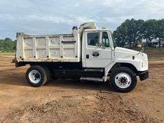 2000 FREIGHTLINER DUMP TRUCK - VIN: 1FUWJJCB0YHB84990