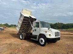 2000 FREIGHTLINER DUMP TRUCK - VIN: 1FUWJJCB0YHB84990
