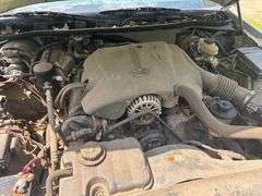 2000 FORD CROWN VICTORIA - VIN: 2FAFP71W0YX208223