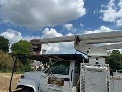 2002 GMC BUCKET TRUCK - VIN: 1GDP7H1E72J506422