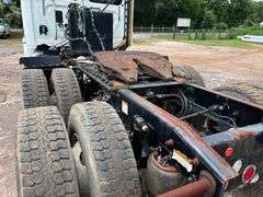 2012 FREIGHTLINER TRACTOR TRUCK - VIN: 1FUJGBDV9CSBR9006