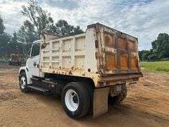 2000 FREIGHTLINER DUMP TRUCK - VIN: 1FUWJJCB7YHB85277