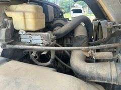 2002 GMC BUCKET TRUCK - VIN: 1GDP7H1E72J506422