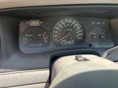 2000 FORD CROWN VICTORIA - VIN: 2FAFP71W0YX208223