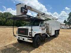 2002 GMC BUCKET TRUCK - VIN: 1GDP7H1E72J506422