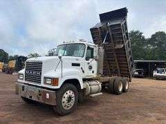 2007 MACK CNH613 DUMP TRUCK - VIN: 1M2AJ06YX7N006427