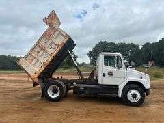 2000 FREIGHTLINER DUMP TRUCK - VIN: 1FUWJJCB9YHB85393