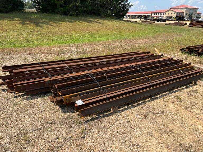 BUNDLE OF TRAILER SIDE RAILS