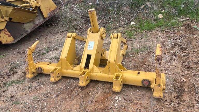 CATERPILLAR 140 H MOTOR GRADER RIPPER ATTACHMENT