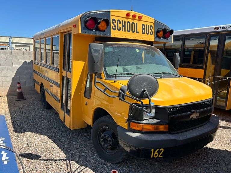 (3) 2011 CHEVROLET EXPRESS 3500 THOMAS SMALL SCHOOL BUSES and (1) 2009 CHEVROLET EXPRESS 3500 THOMAS SMALL SCHOOL BUS located in GLENDALE, AZ