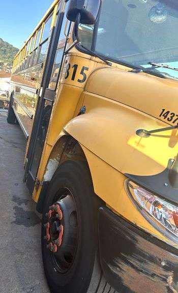 (1) 2014 INTERNATIONAL PB105 CE SCHOOL BUS Located in CORAOPOLIS, PA